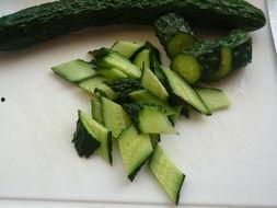 吃瓜视频做鬼脸怎么做,轻松学会趣味表情演绎